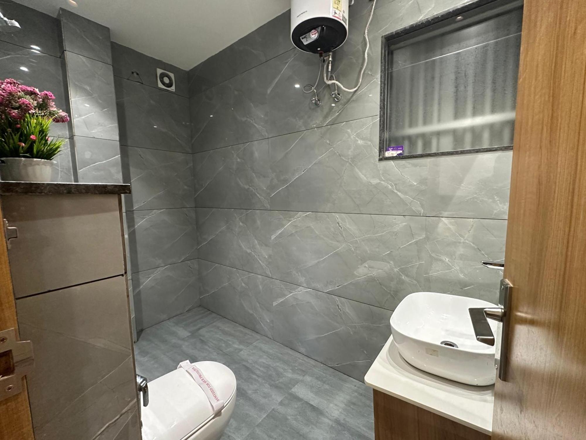 Hotel Sky Way Inn Hisār Dış mekan fotoğraf