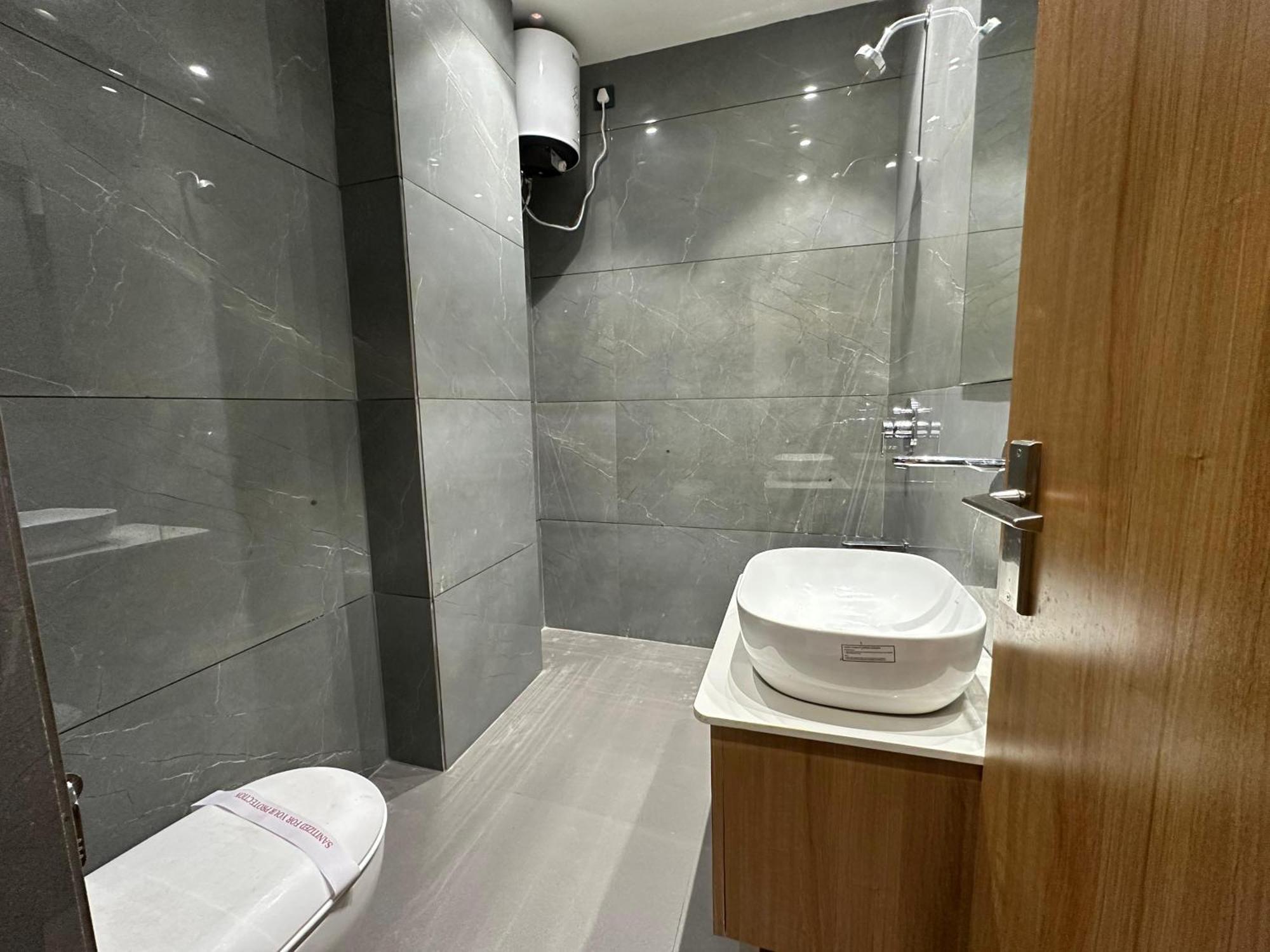 Hotel Sky Way Inn Hisār Dış mekan fotoğraf